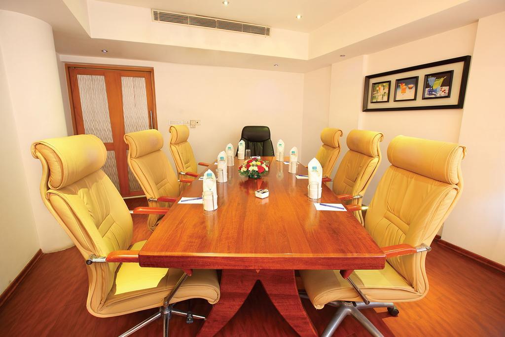 Hotel Park Residency, Kakkanad Kochi Εξωτερικό φωτογραφία