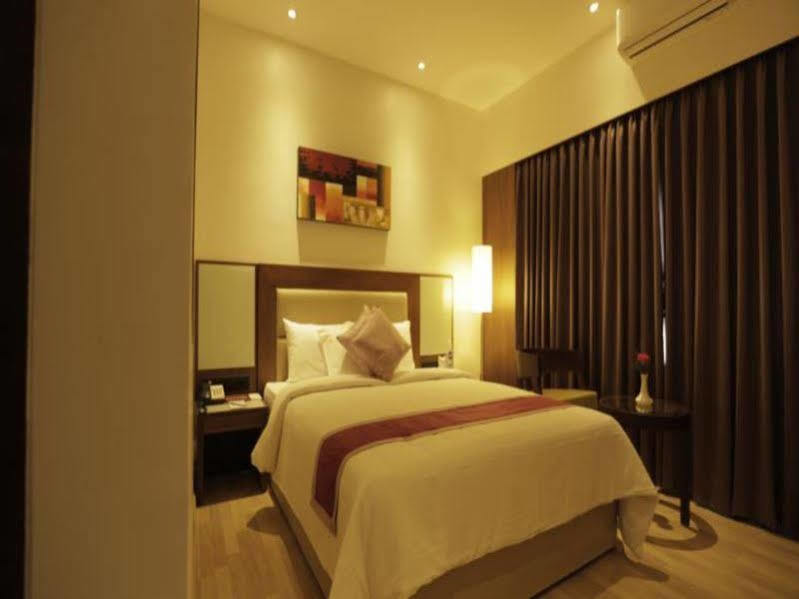 Hotel Park Residency, Kakkanad Kochi Εξωτερικό φωτογραφία