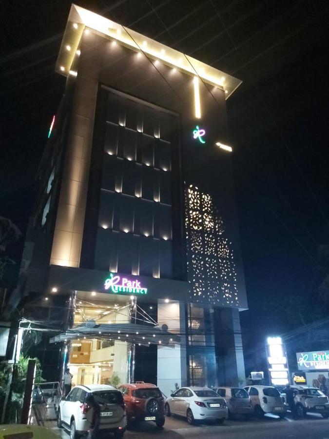 Hotel Park Residency, Kakkanad Kochi Εξωτερικό φωτογραφία